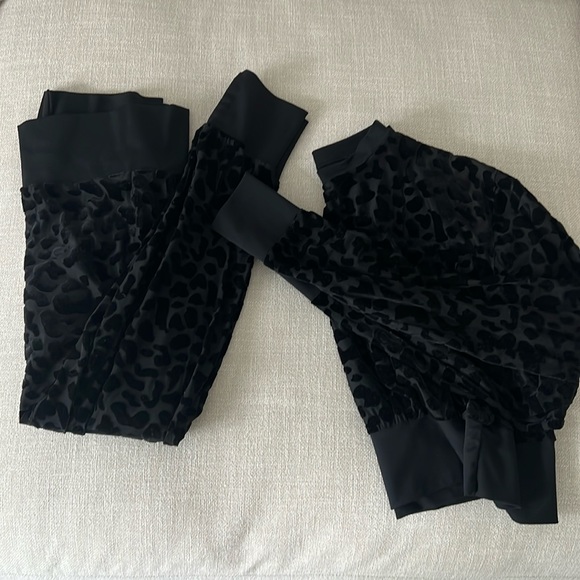 laina rauma Pants - Vintage Laina Rauma Burnout Panther Leggings and crop top